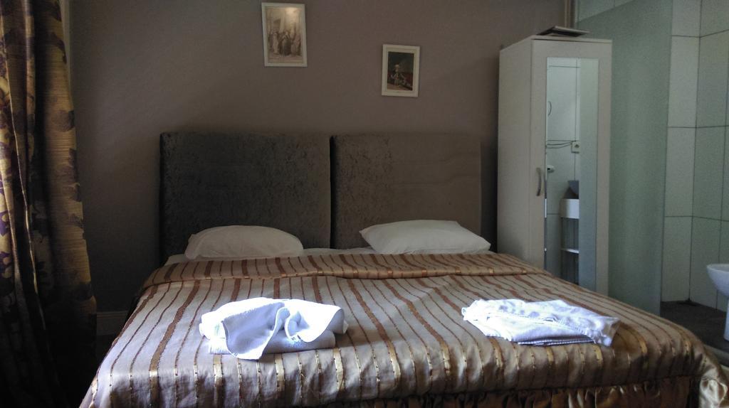 Eagles Budget Home Стамбул Номер фото