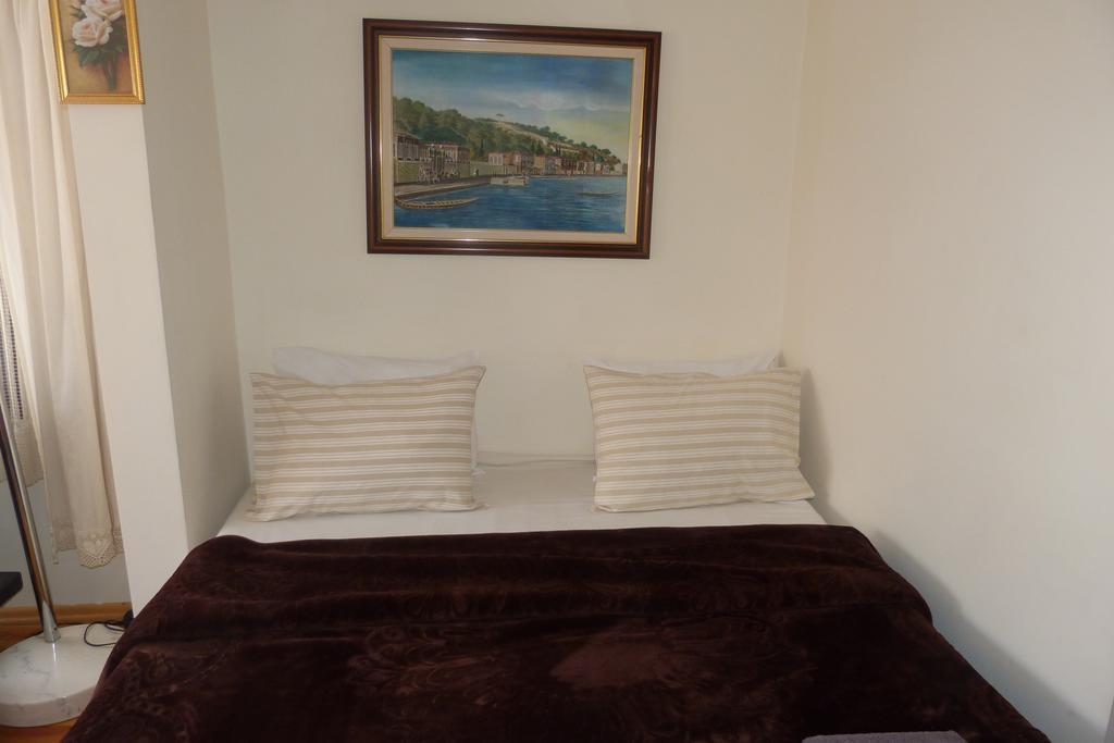 Eagles Budget Home Стамбул Номер фото