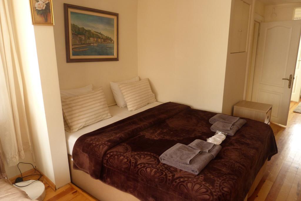 Eagles Budget Home Стамбул Номер фото
