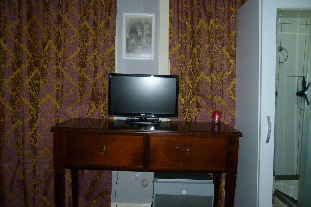 Eagles Budget Home Стамбул Номер фото