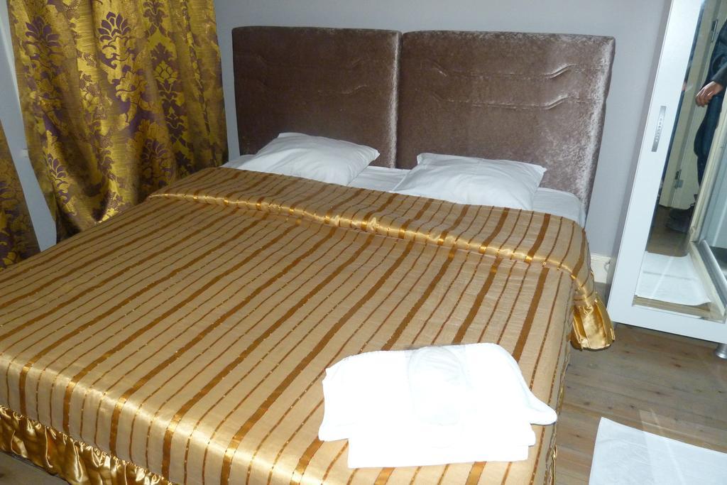Eagles Budget Home Стамбул Номер фото