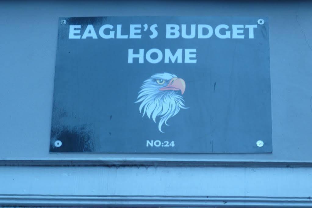 Eagles Budget Home Стамбул Экстерьер фото